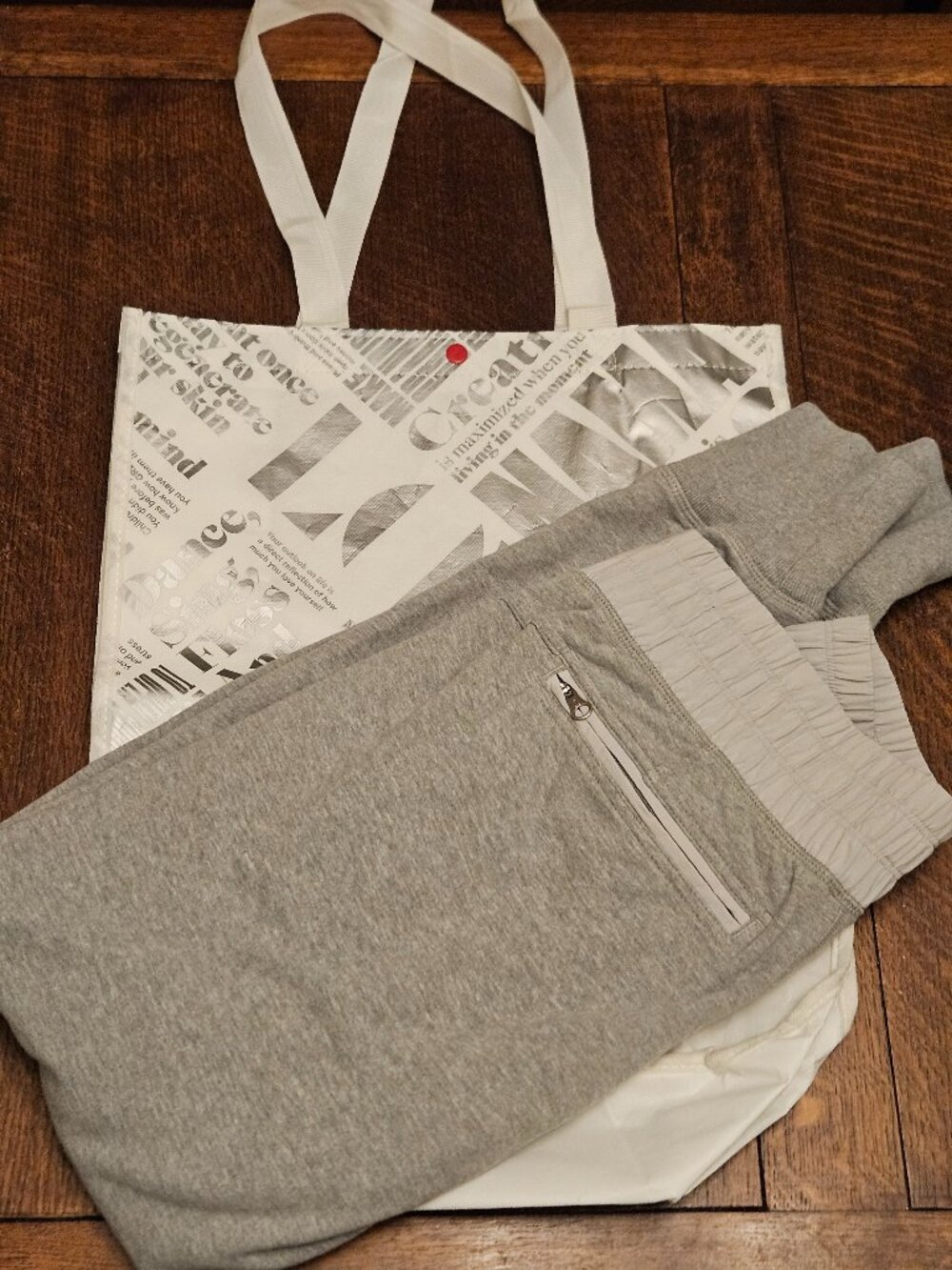 Lululemon Gray Joggers Size 6. With Lululemon Tote